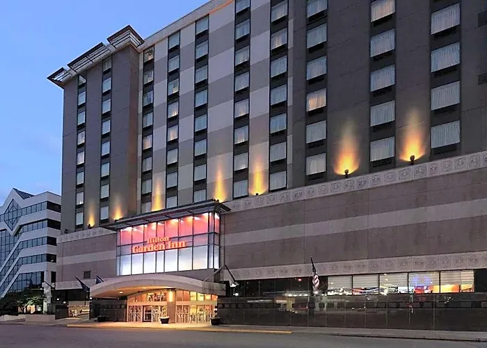 Hilton Garden Place Hotel