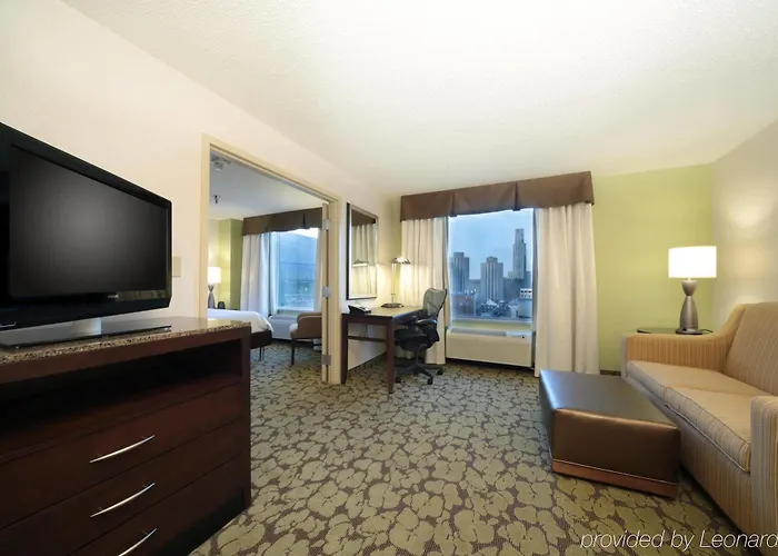 Hilton Garden Place 3*